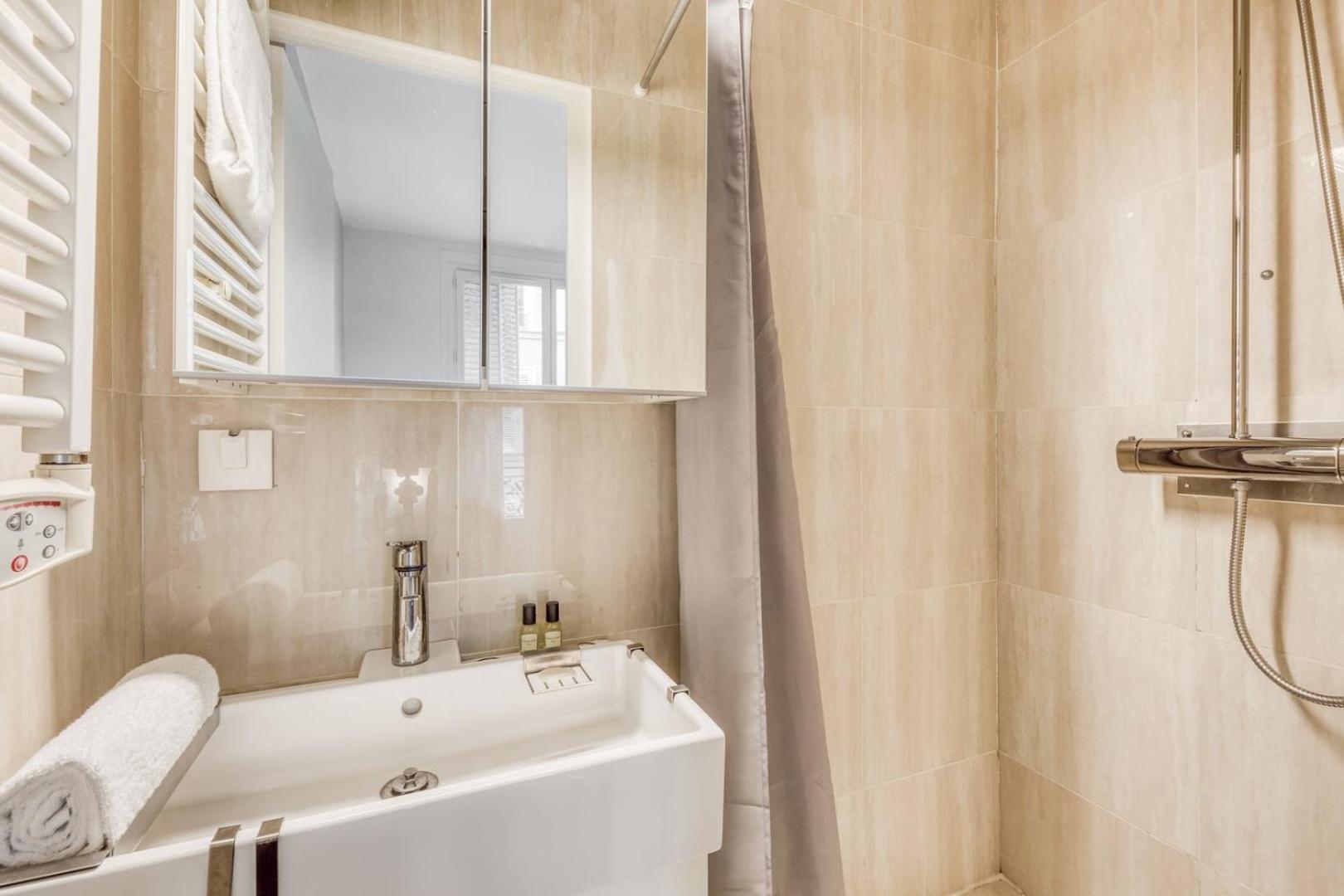 Charming Apartment Close To Gare De Lyon Paris Luaran gambar